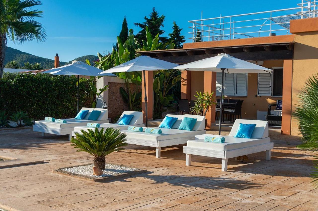 Serena Villa Sant Francesc de s'Estany Exterior photo