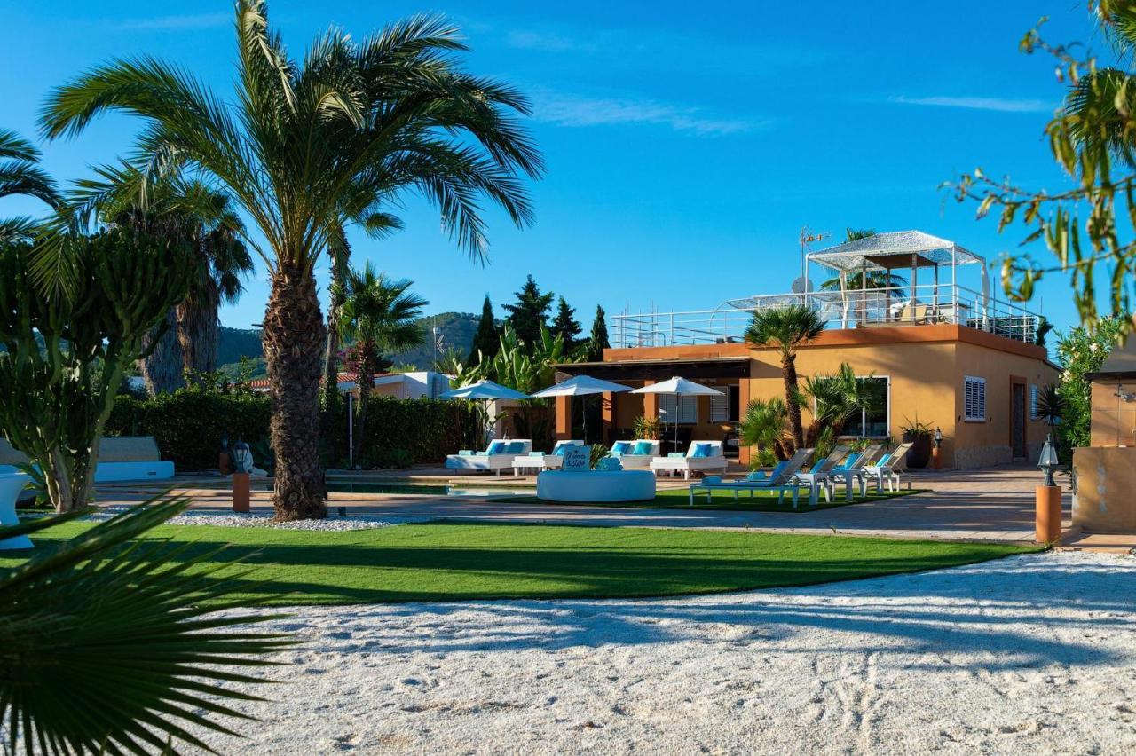 Serena Villa Sant Francesc de s'Estany Exterior photo
